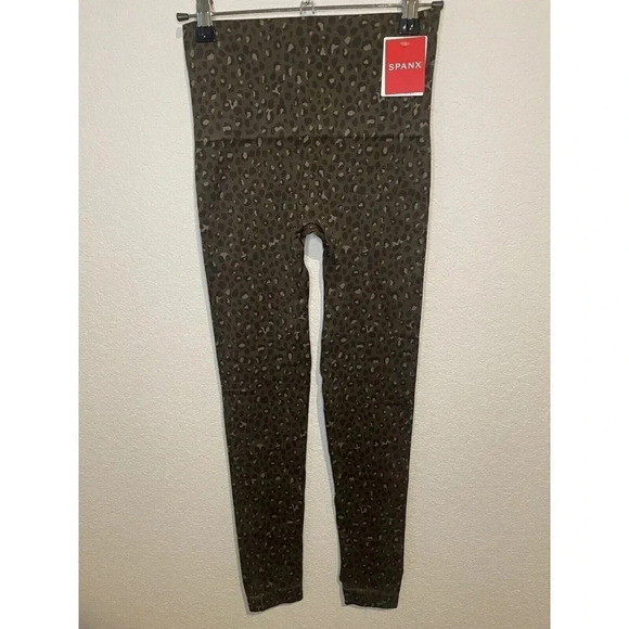 Spanx Look At Me Now Seamless Womens  Leopard Print Leggings Size Small Olive - Picture 7 of 10